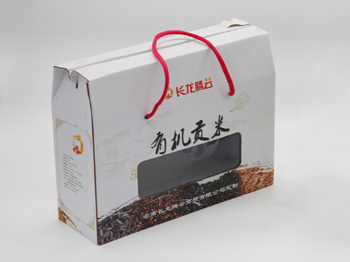 有機貢米香飄萬(wàn)家,長(cháng)龍騰云美名遠揚!云南長(cháng)龍騰云商貿公司禮盒定做