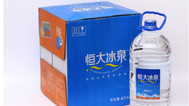 純凈水市場(chǎng)被各大廠壟斷，如何通過(guò)包裝設(shè)計(jì)搶奪市場(chǎng)？